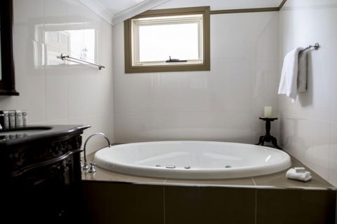 Bli Bli House Luxury Accommodation - Northern Rivers Accommodation 12