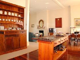The Fire Station Inn - Residency Penthouse - Northern Rivers Accommodation 2