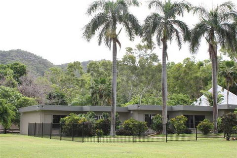 Arcadia Village Motel - Northern Rivers Accommodation 0