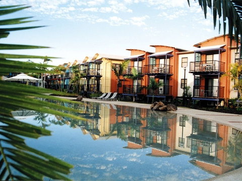 Australis Noosa Lakes - Northern Rivers Accommodation 1