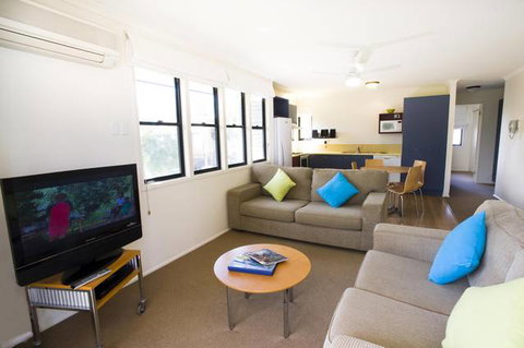 Australis Noosa Lakes - Northern Rivers Accommodation 2