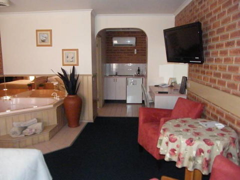 BEST WESTERN Colonial Motor Inn Bairnsdale - Northern Rivers Accommodation 3