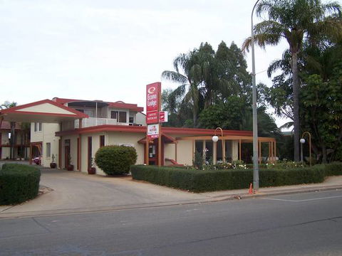 Econo Lodge Griffith Motor Inn - Northern Rivers Accommodation 7