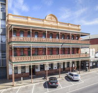 George Hotel  Cafe - Northern Rivers Accommodation