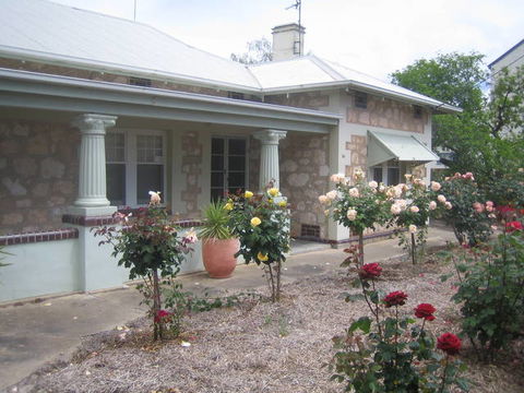 MacDonnell House (Naracoorte Cottages) - Northern Rivers Accommodation 5