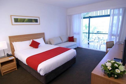 Novotel Twin Waters Resort Sunshine Coast - Northern Rivers Accommodation 9