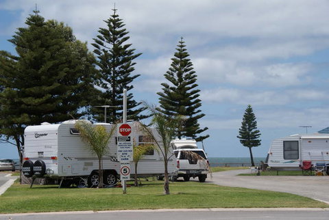 Port Vincent Caravan Park & Seaside Cabins - Northern Rivers Accommodation 1