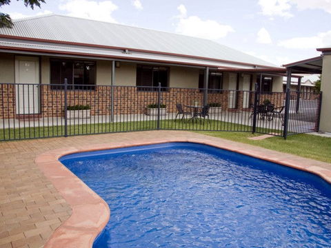 Saltbush Motor Inn - Northern Rivers Accommodation 1