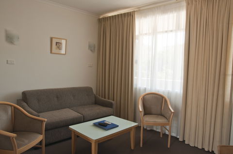 Taft Motor Inn - Northern Rivers Accommodation 0