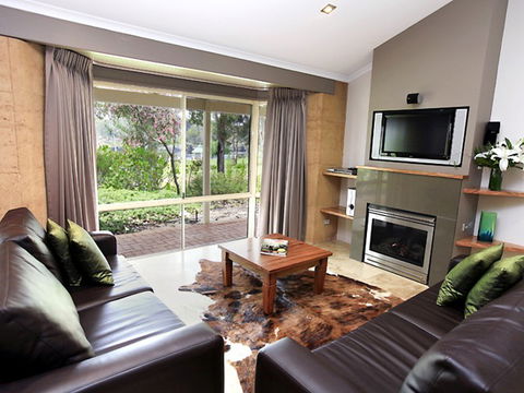 Eight Willows Retreat - Northern Rivers Accommodation 1