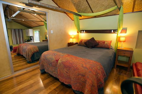 Witches Falls Cottages - Northern Rivers Accommodation 0