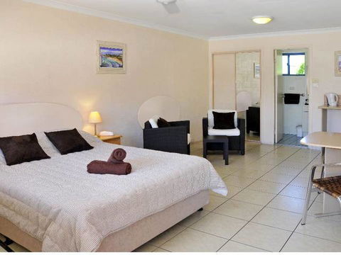 Yamba Twin Pines Motel - Northern Rivers Accommodation 0