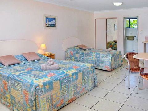 Yamba Twin Pines Motel - Northern Rivers Accommodation 6