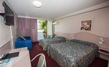 Golden Chain Palm Court Motor Inn - Port Macquarie - Northern Rivers Accommodation 4
