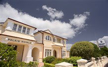 Palais Royale - Katoomba - Northern Rivers Accommodation 6