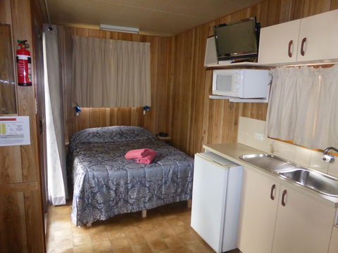 Peak Hill Caravan Park - Northern Rivers Accommodation 1