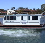 Dolphin Houseboat Holidays - Northern Rivers Accommodation