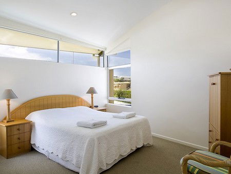 Aqua Promenade Beachfront Apartments - Northern Rivers Accommodation 3