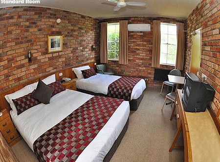 Log Cabin - Northern Rivers Accommodation 0