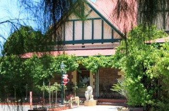 The Lodge Outback Motel - Northern Rivers Accommodation 0