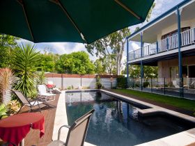 Villa Cavour Hervey Bay - Northern Rivers Accommodation 1