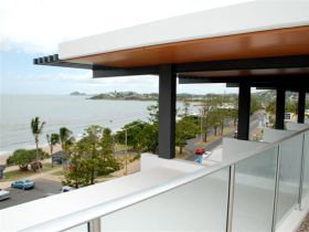 Echelon Apartments Yeppoon - Northern Rivers Accommodation 3