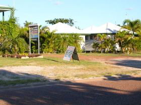 Gee-Dees Family Cabins - Northern Rivers Accommodation 1