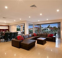 Xanadu Waterfront Elite Holiday Home - Northern Rivers Accommodation