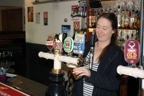 Criterion Hotel Crookwell - Northern Rivers Accommodation 3
