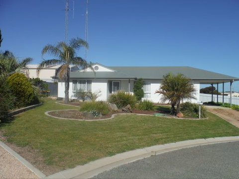 Alilly - Northern Rivers Accommodation 0