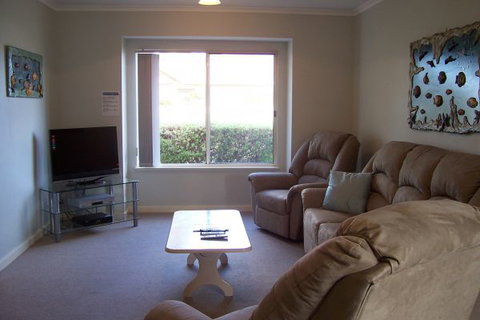 Marina Villa - Northern Rivers Accommodation 1