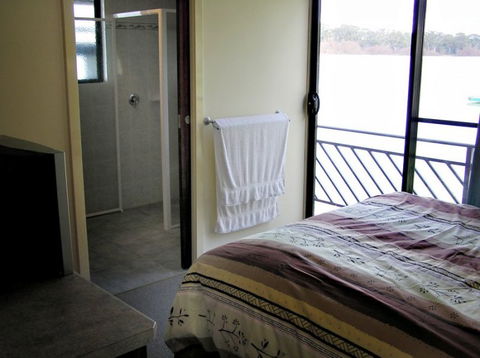 Takeme2 Houseboat - Northern Rivers Accommodation 3