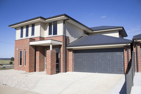 Ballarat Luxury Villas - Northern Rivers Accommodation 1