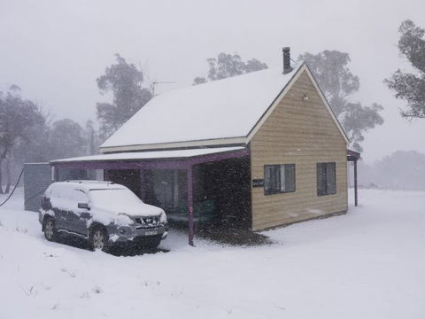 Top Of The Range Jindabyne - Northern Rivers Accommodation 1