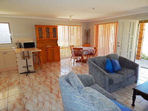 Caravel At Currarong - Northern Rivers Accommodation 4