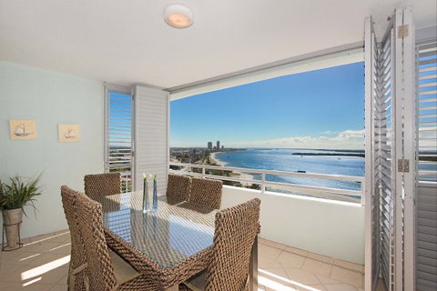 The Grand Apartments - Northern Rivers Accommodation 6