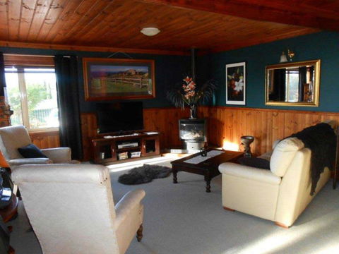 Tidelines Of Bicheno - Northern Rivers Accommodation 4