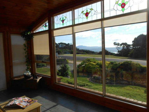 Tidelines Of Bicheno - Northern Rivers Accommodation 7