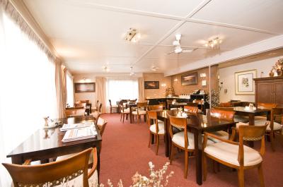 Quality Inn Country Plaza Queanbeyan - Northern Rivers Accommodation 3