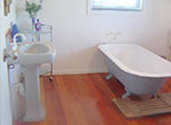 Bicheno On The Beach - Northern Rivers Accommodation 1