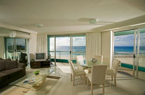 Ocean Plaza Resort - Coolangatta - Northern Rivers Accommodation 1