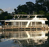 Whitewater Houseboat - Northern Rivers Accommodation