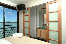 Whitewater Houseboat - Northern Rivers Accommodation 1