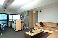 Whitewater Houseboat - Northern Rivers Accommodation 2
