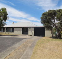 Carthew Street Holiday Home - Northern Rivers Accommodation