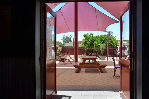 Copper Coast Hotel - Northern Rivers Accommodation 6