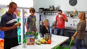 Adelaide Backpackers Inn - Northern Rivers Accommodation 0