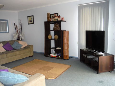 Wallaroo Waves - Northern Rivers Accommodation 1