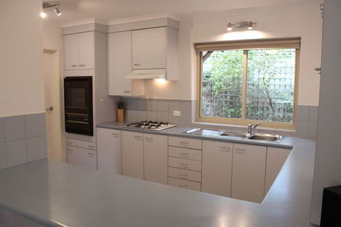 Adelaide Serviced Accommodation - Childers House - Northern Rivers Accommodation 3