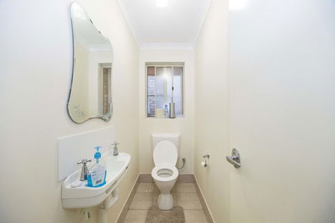 Alpha Homestay - Northern Rivers Accommodation 6
